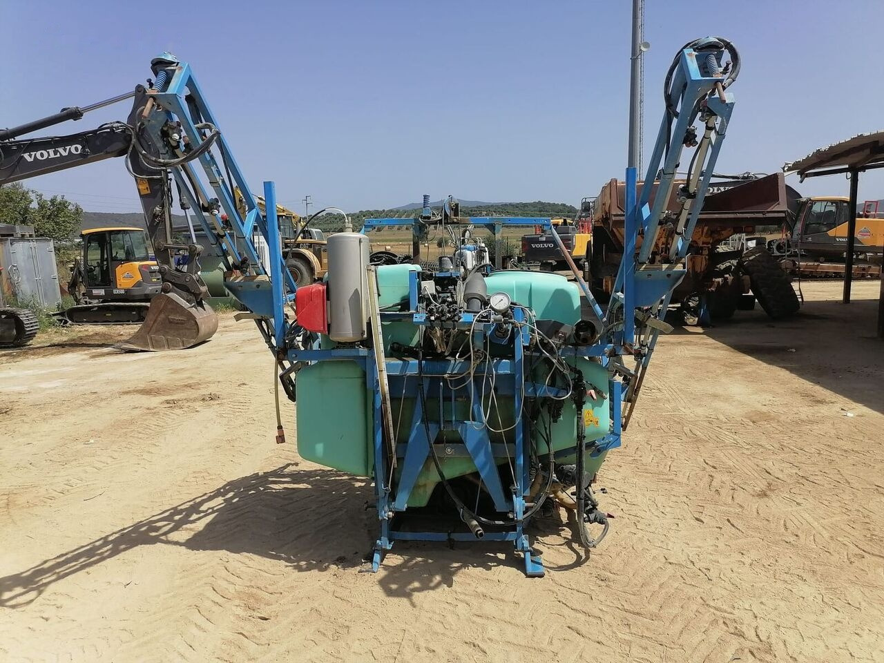 Berthoud MACK10 - Навесна пръскачка: снимка 2 Berthoud MACK10 - Навесна пръскачка: снимка 2