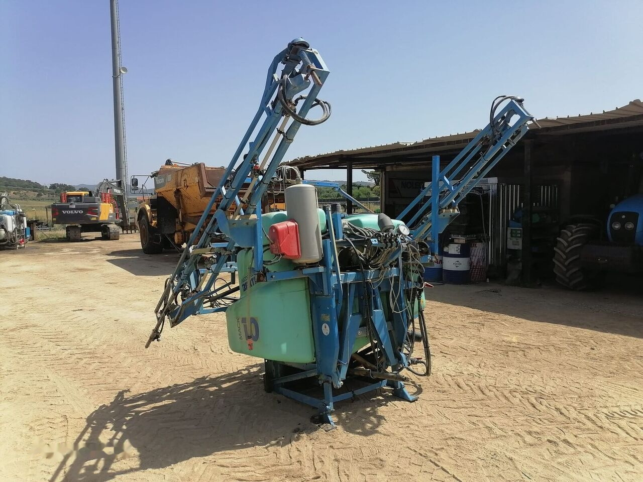 Berthoud MACK10 - Навесна пръскачка: снимка 1 Berthoud MACK10 - Навесна пръскачка: снимка 1