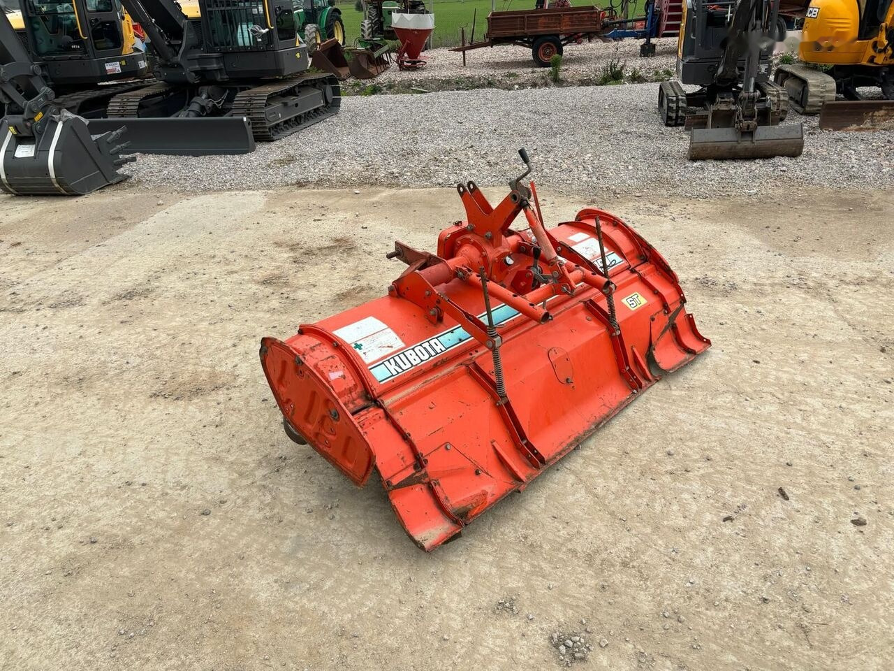 Kubota R 15 N - Роторна фреза: снимка 1 Kubota R 15 N - Роторна фреза: снимка 1