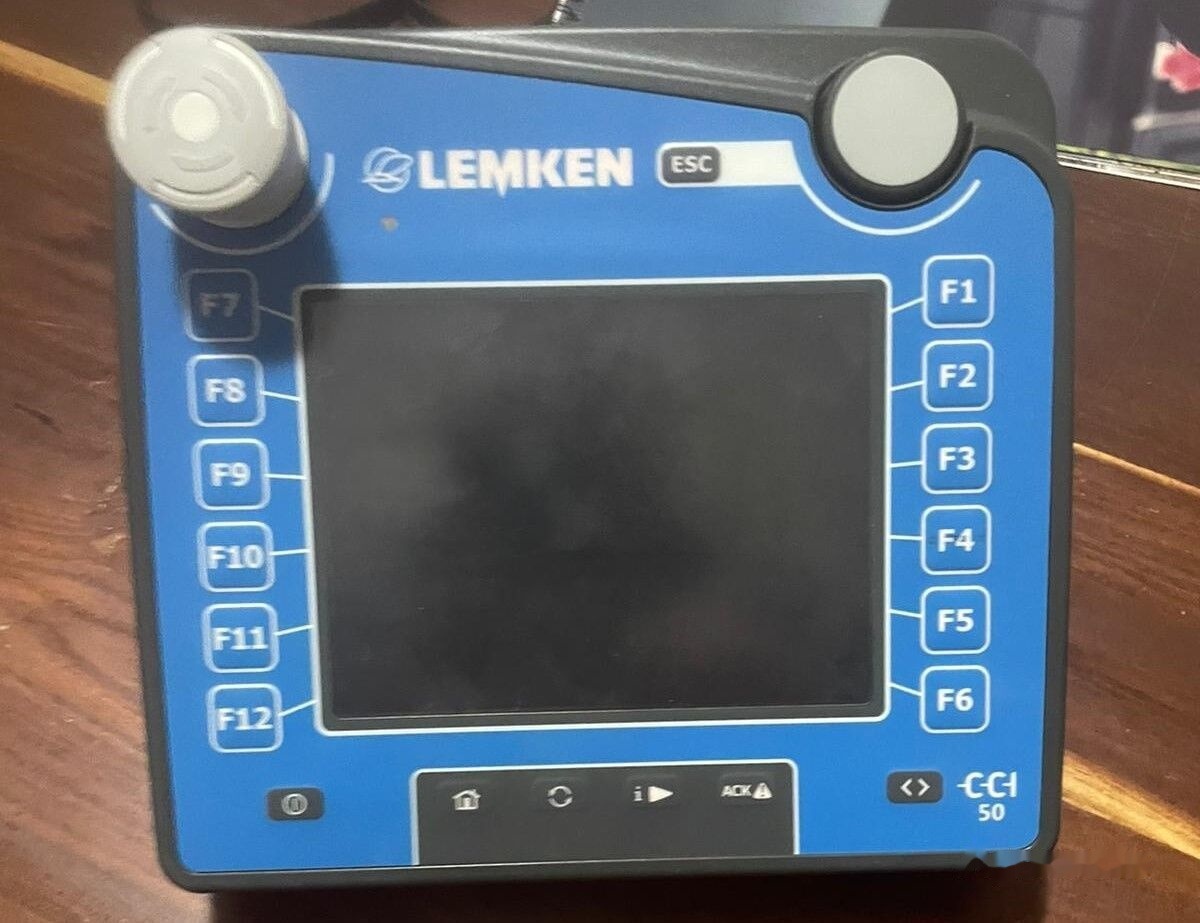 Lemken VEGA 4000 - Прикачна пръскачка: снимка 3 Lemken VEGA 4000 - Прикачна пръскачка: снимка 3