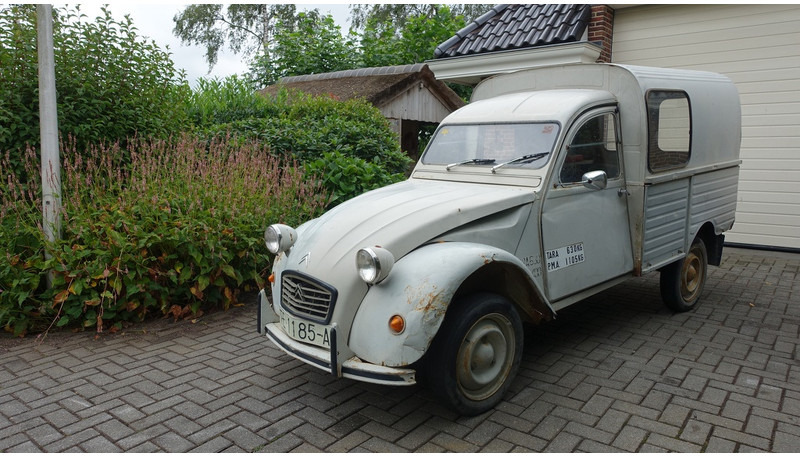 Citroën AK 400 - Лек автомобил: снимка 1 Citroën AK 400 - Лек автомобил: снимка 1
