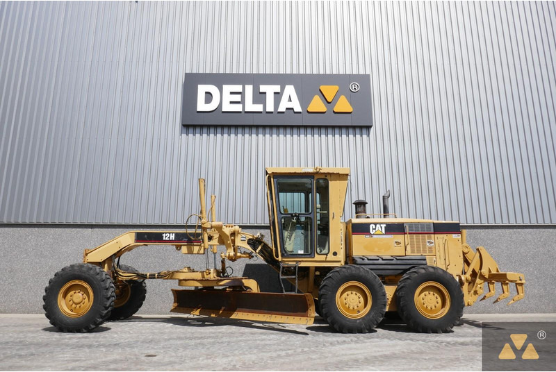Caterpillar 12H - Грейдер: снимка 1 Caterpillar 12H - Грейдер: снимка 1