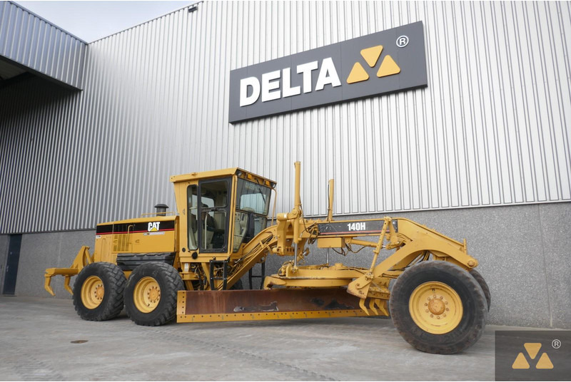 Caterpillar 140H - Грейдер: снимка 3 Caterpillar 140H - Грейдер: снимка 3