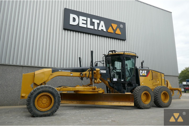 Caterpillar 140M - Грейдер: снимка 4 Caterpillar 140M - Грейдер: снимка 4