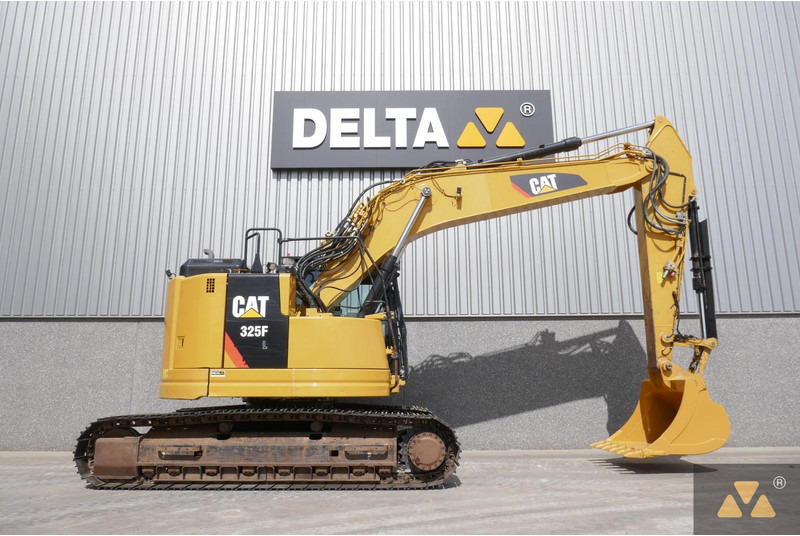 Caterpillar 325F LCR - Верижен багер: снимка 2 Caterpillar 325F LCR - Верижен багер: снимка 2