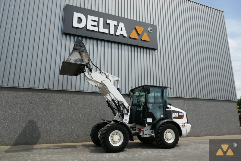 Caterpillar 906M - Колесен товарач: снимка 3 Caterpillar 906M - Колесен товарач: снимка 3