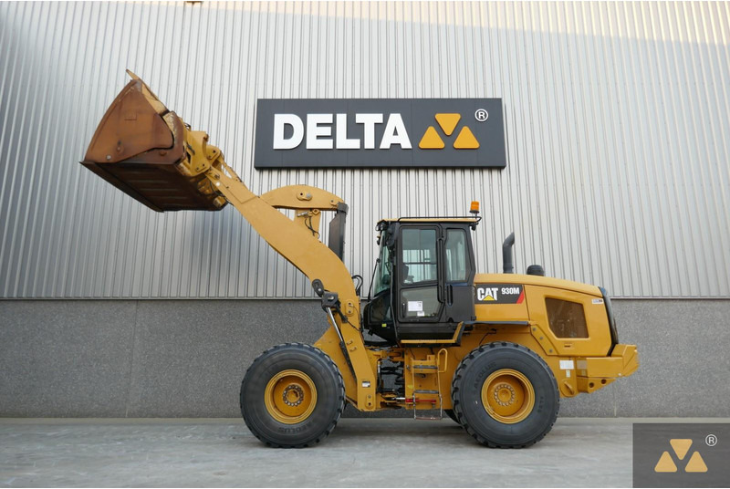 Колесен товарач Caterpillar 930M: снимка 10