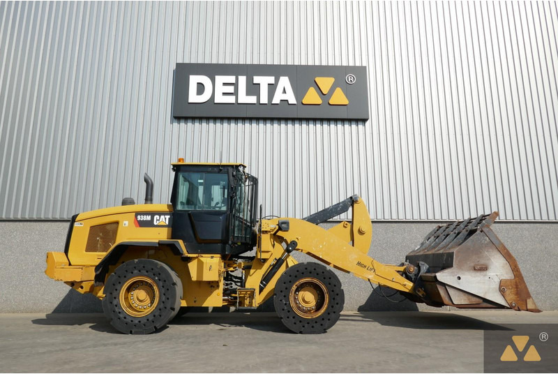 Caterpillar 938M - Колесен товарач: снимка 2 Caterpillar 938M - Колесен товарач: снимка 2