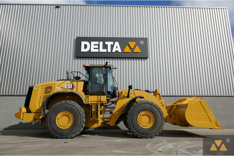 Caterpillar 980M - Колесен товарач: снимка 2 Caterpillar 980M - Колесен товарач: снимка 2