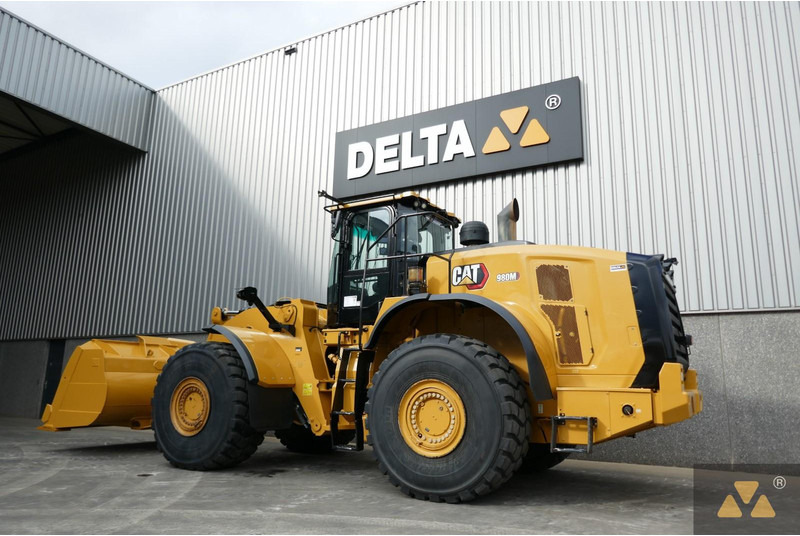 Caterpillar 980M - Колесен товарач: снимка 4 Caterpillar 980M - Колесен товарач: снимка 4