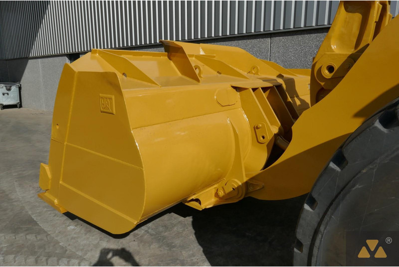 Колесен товарач Caterpillar 980M: снимка 13
