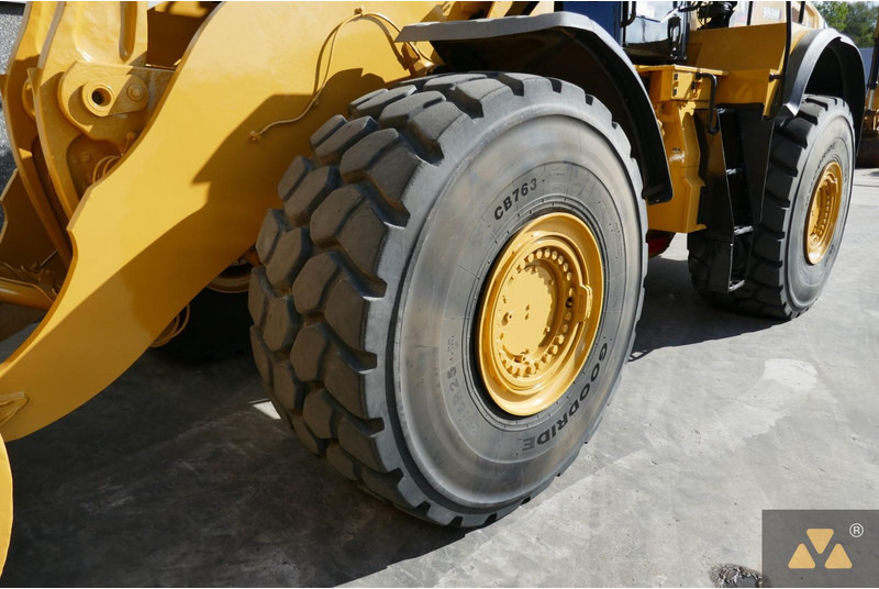 Колесен товарач Caterpillar 980M: снимка 19