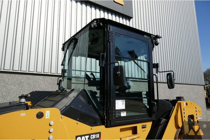 Валяк Caterpillar CB10: снимка 15 Валяк Caterpillar CB10: снимка 15