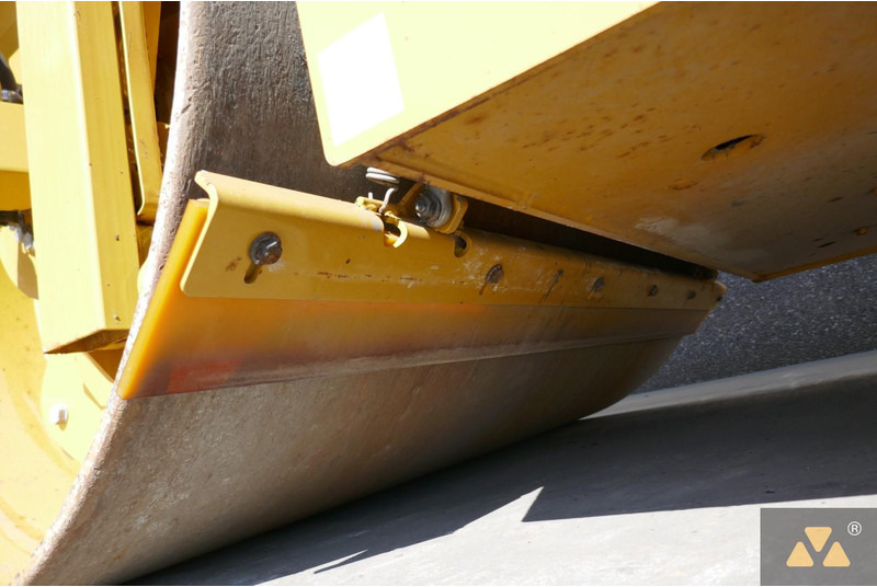 Валяк Caterpillar CB10: снимка 20 Валяк Caterpillar CB10: снимка 20