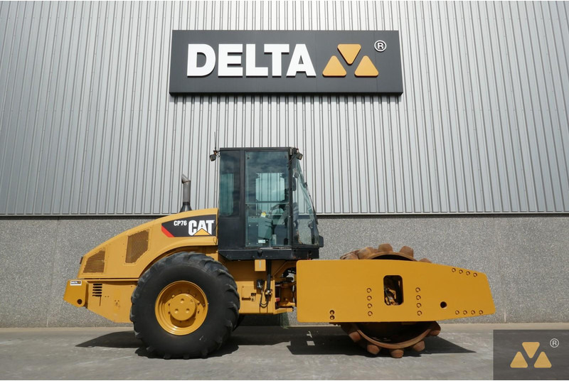 Caterpillar CP76 - Валяк: снимка 2 Caterpillar CP76 - Валяк: снимка 2