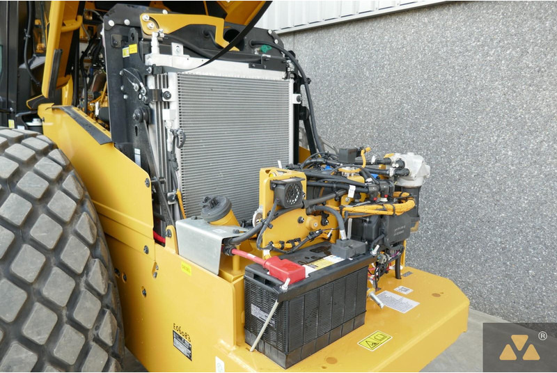 Нови Валяк Caterpillar CS10GC: снимка 15