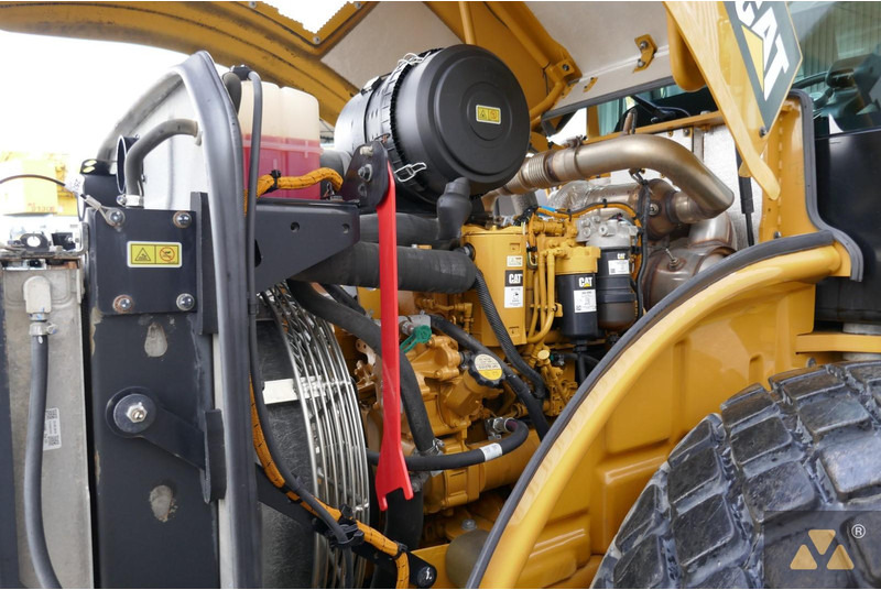 Лизинг на Caterpillar CS66B Caterpillar CS66B: снимка 17