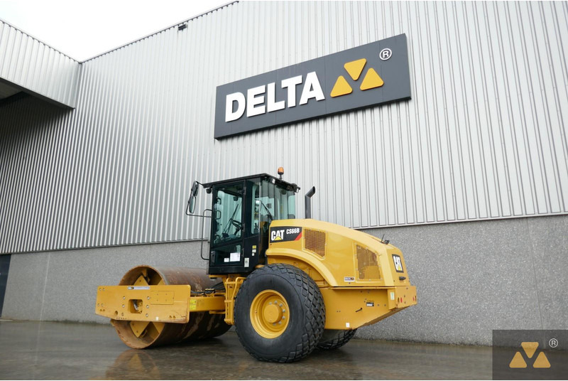 Лизинг на Caterpillar CS66B Caterpillar CS66B: снимка 6