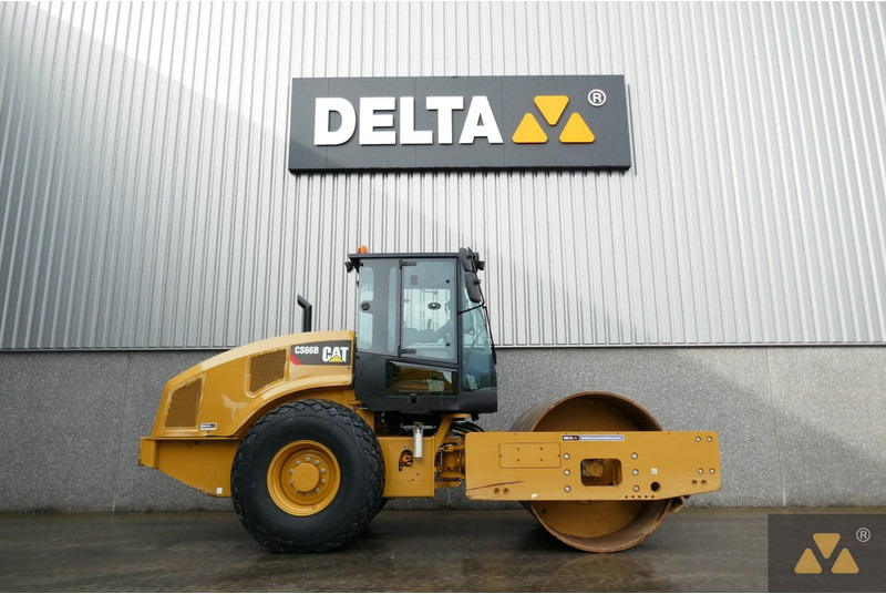 Caterpillar CS66B - Валяк: снимка 2 Caterpillar CS66B - Валяк: снимка 2