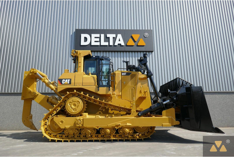 Caterpillar D9T - Булдозер: снимка 2 Caterpillar D9T - Булдозер: снимка 2