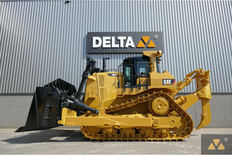 Caterpillar D9T - Булдозер: снимка 1 Caterpillar D9T - Булдозер: снимка 1