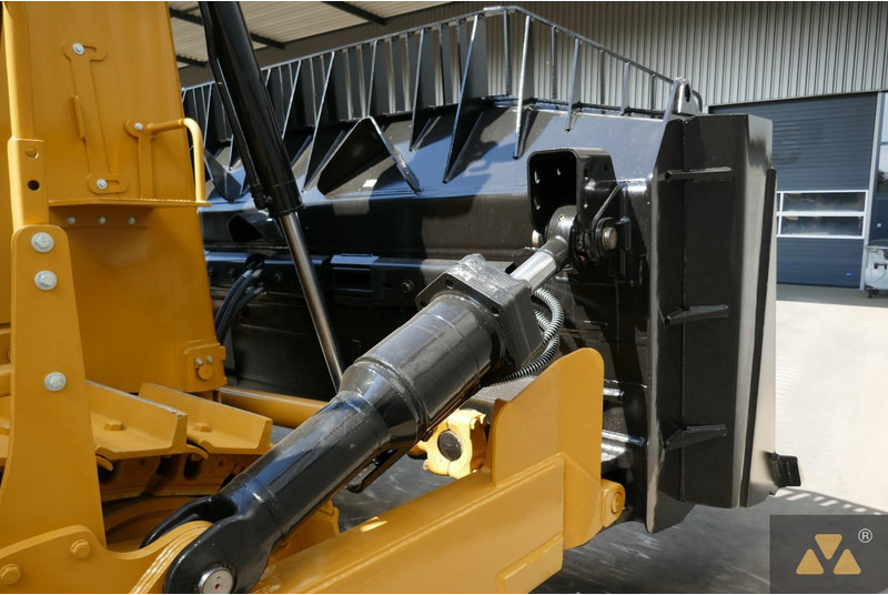 Булдозер Caterpillar D9T: снимка 17 Булдозер Caterpillar D9T: снимка 17