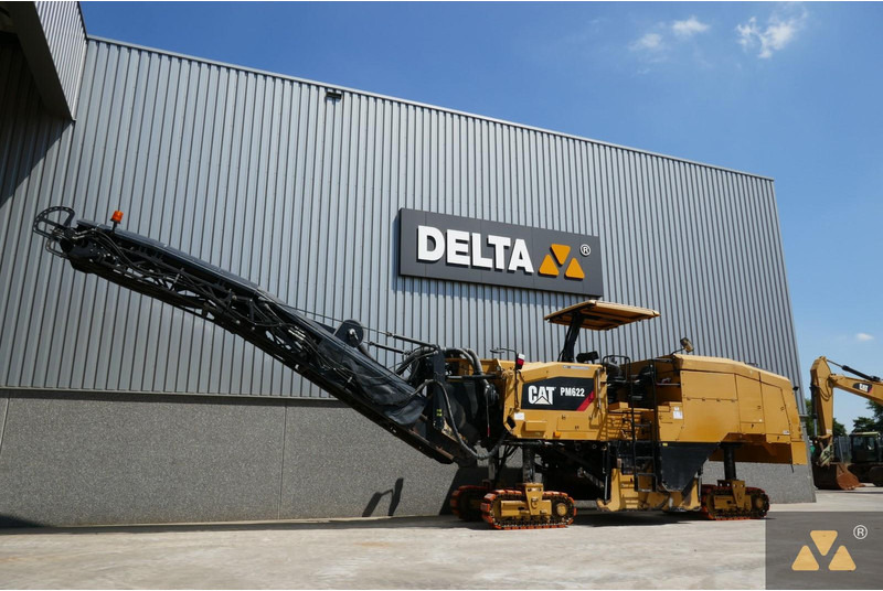 Caterpillar PM622 - Техника за слагане на асфалт: снимка 3 Caterpillar PM622 - Техника за слагане на асфалт: снимка 3