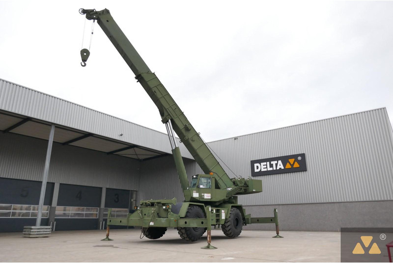 Grove RT875 Ex-army - Кран за пресечени терени: снимка 3 Grove RT875 Ex-army - Кран за пресечени терени: снимка 3