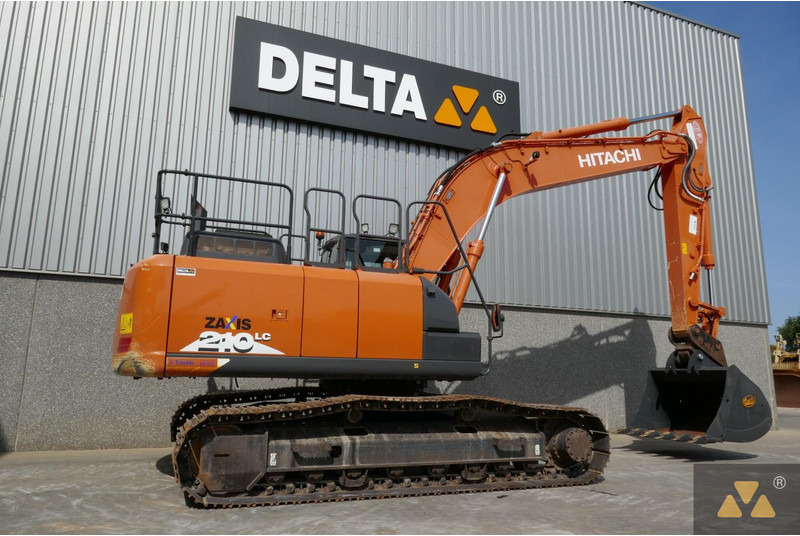 Hitachi ZX210LC-6 - Верижен багер: снимка 5 Hitachi ZX210LC-6 - Верижен багер: снимка 5
