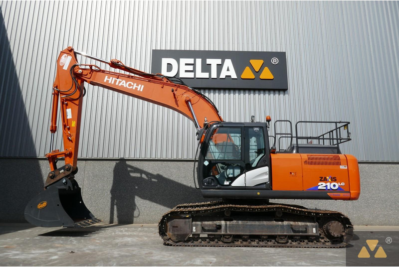 Hitachi ZX210LC-6 - Верижен багер: снимка 1 Hitachi ZX210LC-6 - Верижен багер: снимка 1
