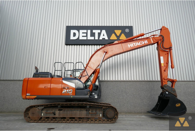 Hitachi ZX210LC-7 - Верижен багер: снимка 2 Hitachi ZX210LC-7 - Верижен багер: снимка 2