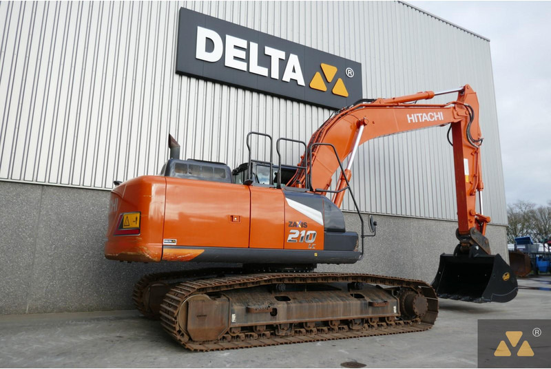 Hitachi ZX210LC-7 - Верижен багер: снимка 5 Hitachi ZX210LC-7 - Верижен багер: снимка 5