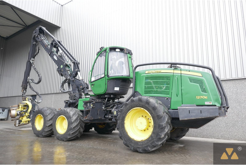 John Deere 1270E - Харвестер: снимка 4 John Deere 1270E - Харвестер: снимка 4