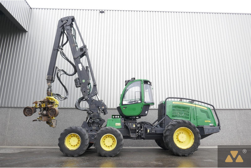 John Deere 1270E - Харвестер: снимка 1 John Deere 1270E - Харвестер: снимка 1