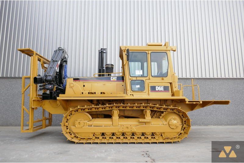 Caterpillar D6E Welding Tractor - Строителна техника: снимка 1 Caterpillar D6E Welding Tractor - Строителна техника: снимка 1