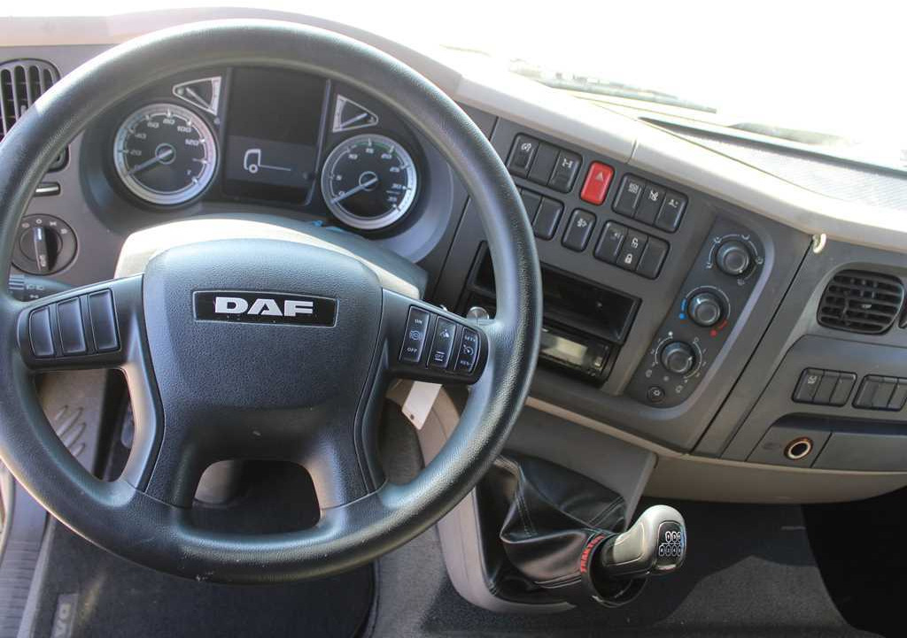 Камион с брезент DAF LF 210, EURO 6, SLEEPING BODY: снимка 11