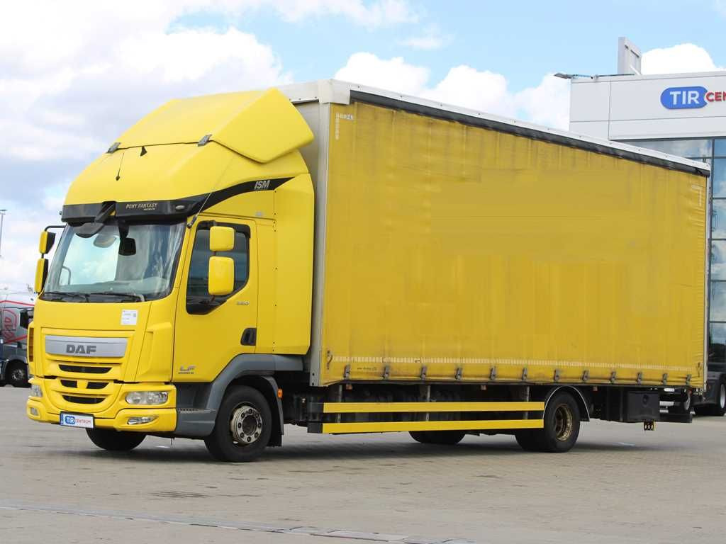 DAF LF 220FA, EURO 6, SLEEPING CABIN - Камион с брезент: снимка 1 DAF LF 220FA, EURO 6, SLEEPING CABIN - Камион с брезент: снимка 1