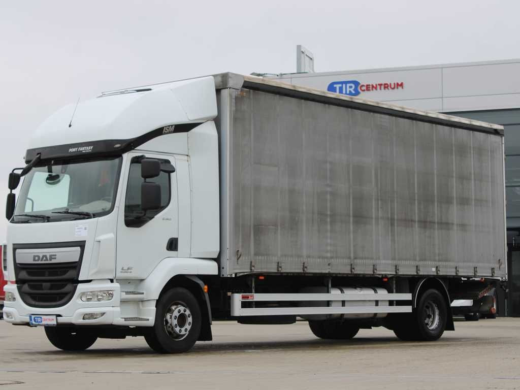 DAF LF 250 FA, HYDRAULIC LIFT, EURO 6 - Камион с брезент: снимка 1 DAF LF 250 FA, HYDRAULIC LIFT, EURO 6 - Камион с брезент: снимка 1