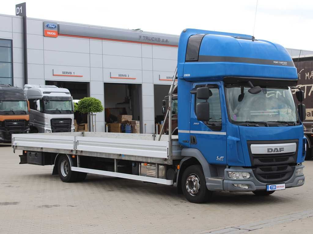 DAF LF 260, SLEEPING CABIN, EURO 6, PNEU 80% - Бордови камион: снимка 2 DAF LF 260, SLEEPING CABIN, EURO 6, PNEU 80% - Бордови камион: снимка 2
