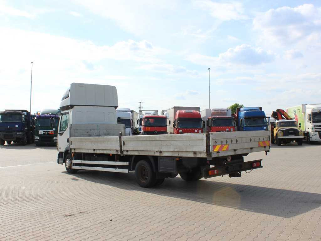 DAF LF 45.180, SLEEPING BODY, EURO 3, TIRES 80% - Бордови камион: снимка 5 DAF LF 45.180, SLEEPING BODY, EURO 3, TIRES 80% - Бордови камион: снимка 5