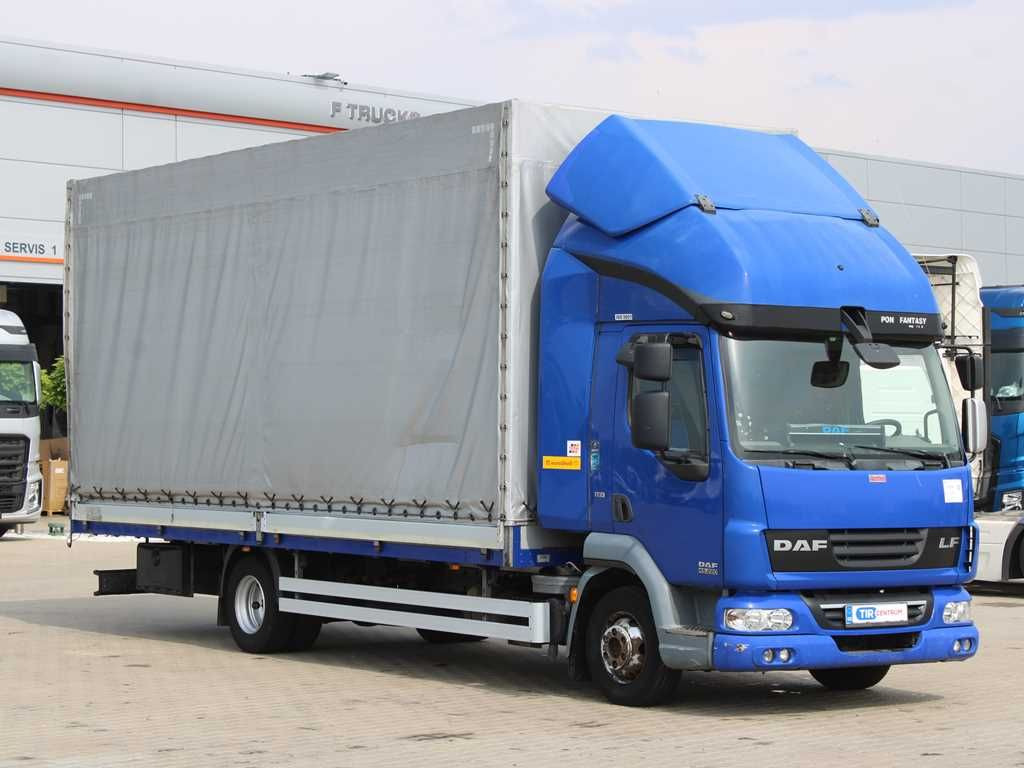 DAF LF 45.220, EURO 5 EEV, SLEEPING CABIN,SIDE-WALLS - Камион с брезент: снимка 2 DAF LF 45.220, EURO 5 EEV, SLEEPING CABIN,SIDE-WALLS - Камион с брезент: снимка 2
