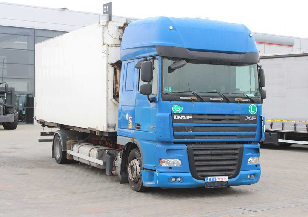 DAF XF 105.410, BDF, INDEPENDENT AIR CONDITIONING, CARRIER, AIR SUSPENSION - Рефрижератор камион: снимка 3 DAF XF 105.410, BDF, INDEPENDENT AIR CONDITIONING, CARRIER, AIR SUSPENSION - Рефрижератор камион: снимка 3