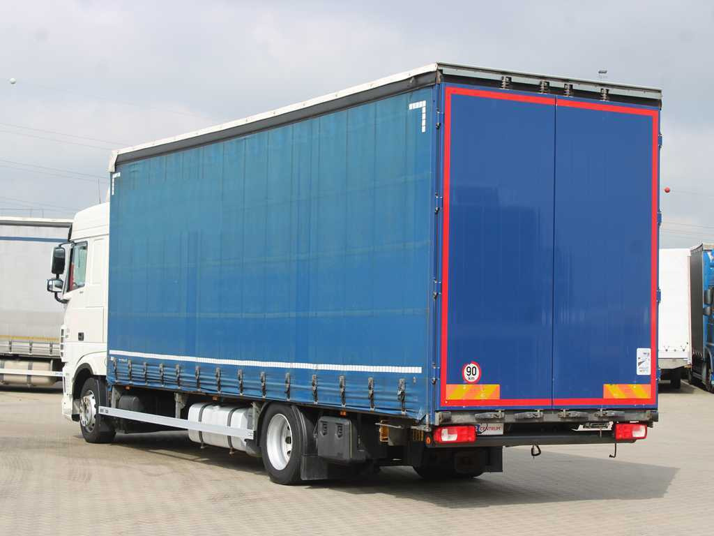 DAF XF 450, EURO 6, INDEPENDENT AIR CONDITIONING, AIR SUSPENSION - Камион с брезент: снимка 5 DAF XF 450, EURO 6, INDEPENDENT AIR CONDITIONING, AIR SUSPENSION - Камион с брезент: снимка 5