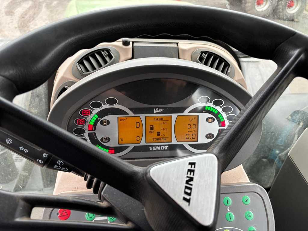Fendt 936 Vario - Трактор: снимка 3 Fendt 936 Vario - Трактор: снимка 3