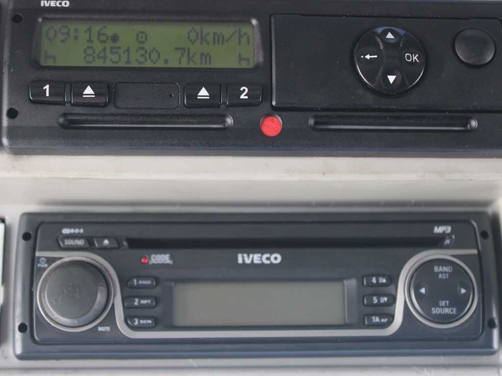 Рефрижератор камион Iveco EUROCARGO 120E25, EURO 5, THERMO-KING T-600R: снимка 14