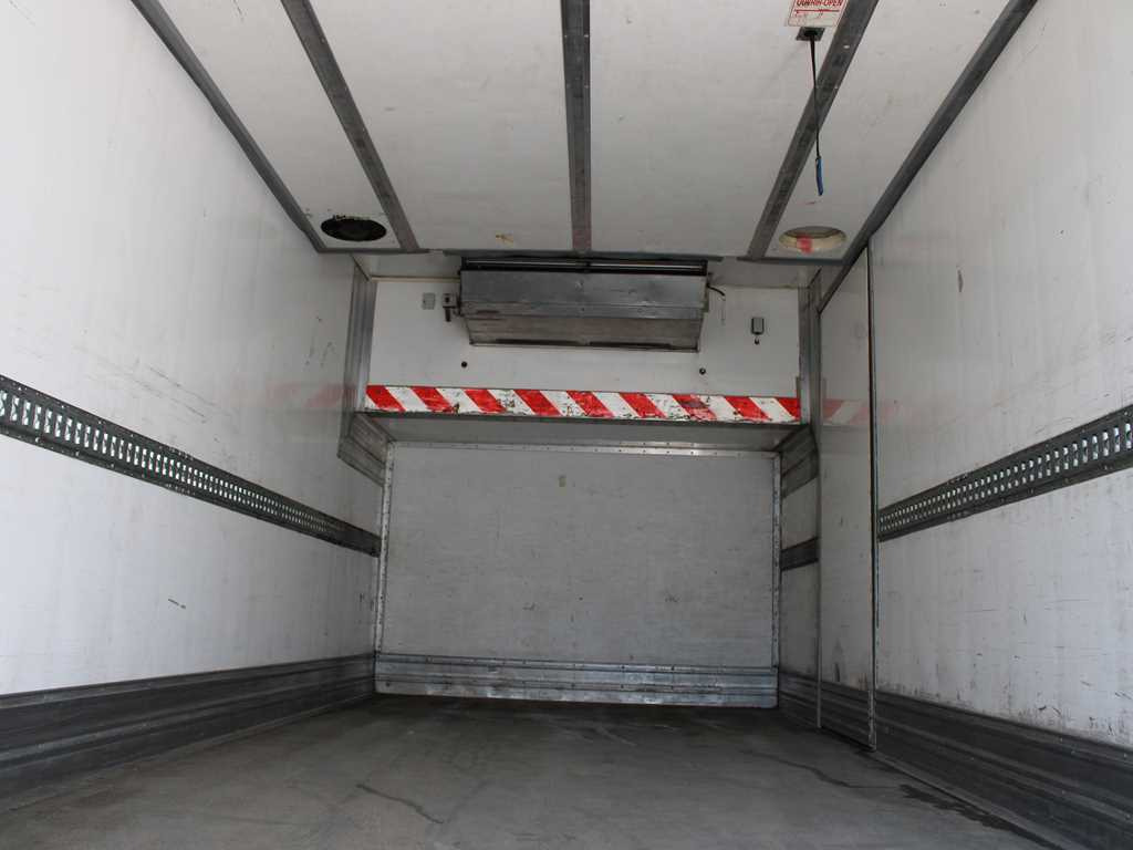 Лизинг на  Iveco EUROCARGO 150E28, THERMO-KING TS-500, HYDRAULIC FRONT Iveco EUROCARGO 150E28, THERMO-KING TS-500, HYDRAULIC FRONT: снимка 7