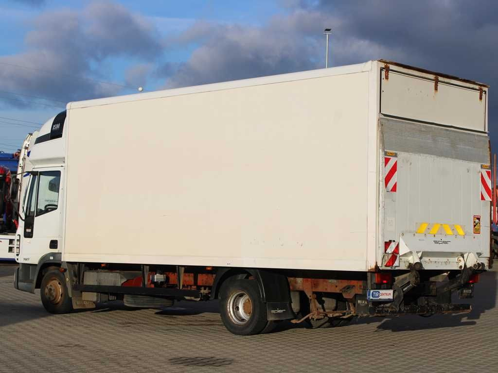 Iveco EUROCARGO ML75E17, TAIL LIFT, SLEEPING CABIN - Камион фургон: снимка 4 Iveco EUROCARGO ML75E17, TAIL LIFT, SLEEPING CABIN - Камион фургон: снимка 4