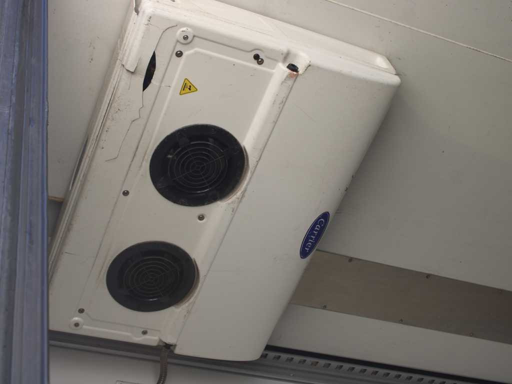 Рефрижератор полуремарке Krone SD, LIFT AXLE, 2x EVAPORATOR, CARRIER VECTOR 1950MT: снимка 9