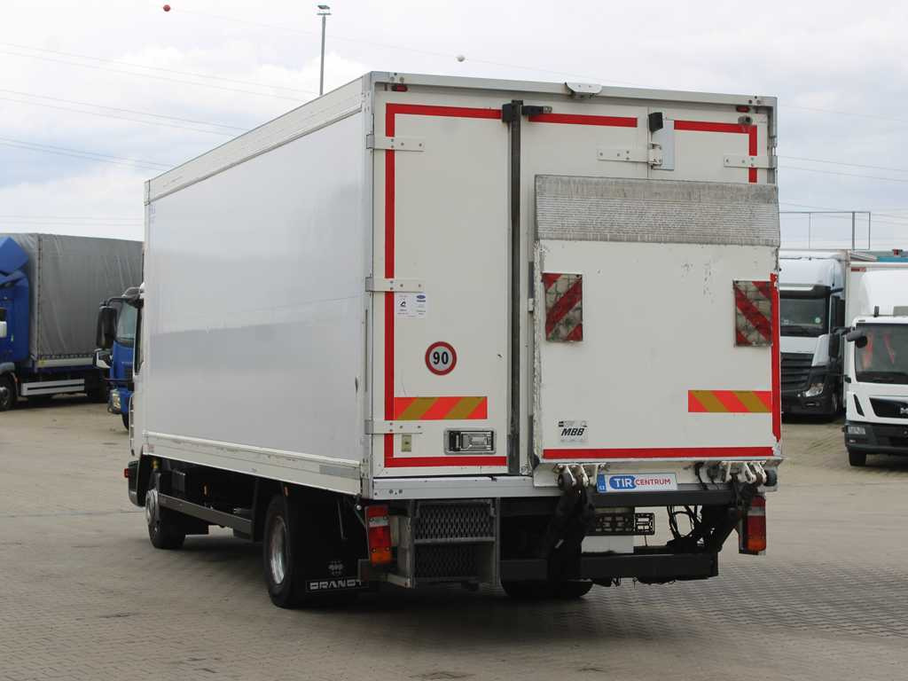 MAN TGL 12.210, EURO 4, HYDRAULIC FRONT, CARRIER SUPRA 850 Mt, 2X EVAPORATOR - Рефрижератор камион: снимка 5 MAN TGL 12.210, EURO 4, HYDRAULIC FRONT, CARRIER SUPRA 850 Mt, 2X EVAPORATOR - Рефрижератор камион: снимка 5