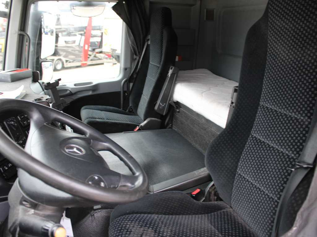 Автовоз камион Mercedes-Benz Actros 1844, EURO 5EEV, RETARDER + KÄSSBOHRER METAGO (2006): снимка 17